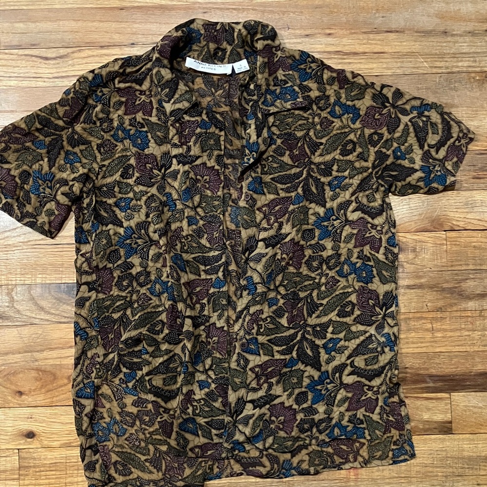 Floral Patterned Women’s Shirt